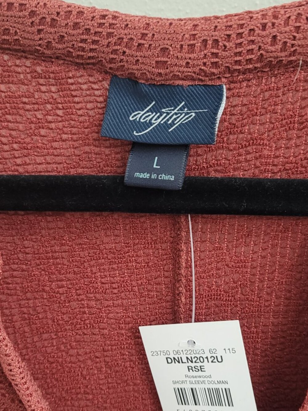 Daytrip Women's Rosewood Short Sleeve Dolman Top Size Large NWT - Picture 3 of 5
